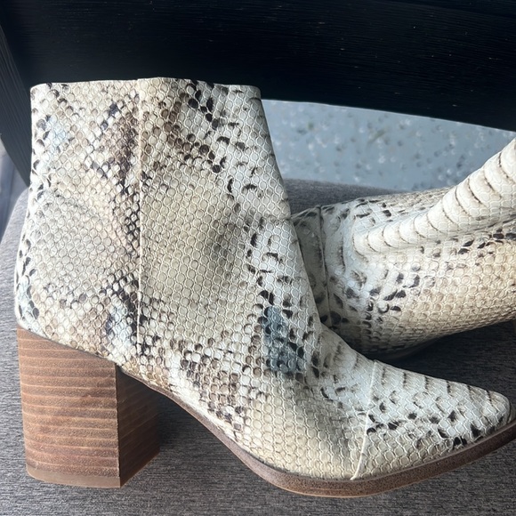 Snakeskin Booties - Picture 2 of 4